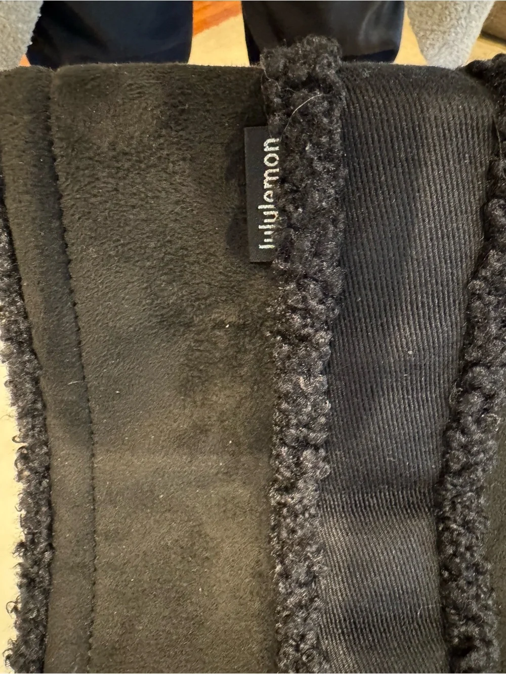 NWT Black Boxy Tote Bag 10L Faux Shearling Trim